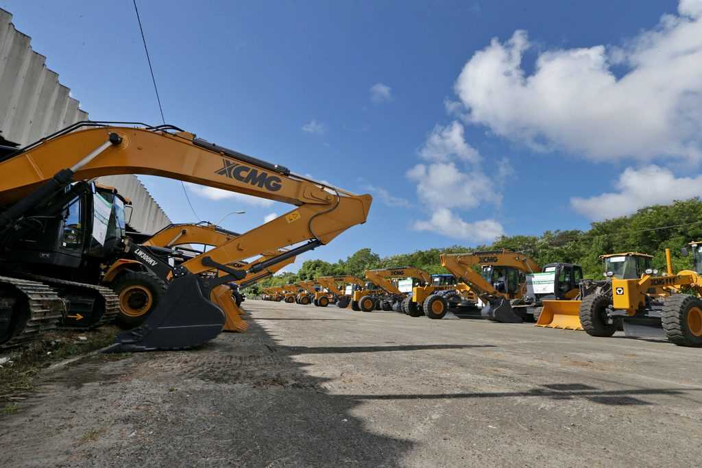 Prefeito Paulo do Gás vai a Salvador receber maquinários do Governo do Estado

